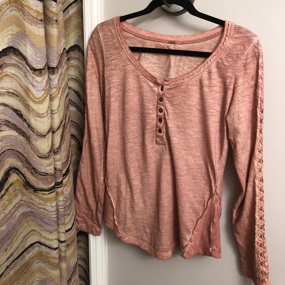 FREE PEOPLE LONG SLEEVE - Picture 5 of 5